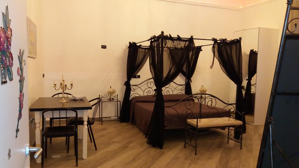 Pompei Holiday Rooms Pompeia Exterior foto